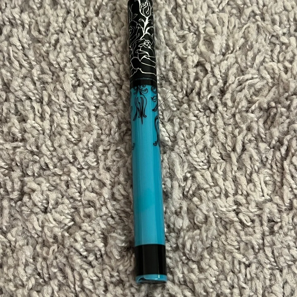 Kvd Beauty bold turquoise